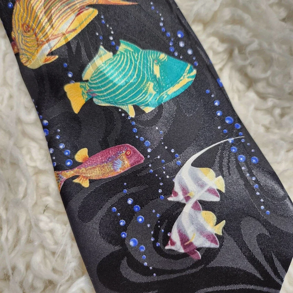 Steven Harris Hand Made Tropical Fish Tie - Picture 3 of 4